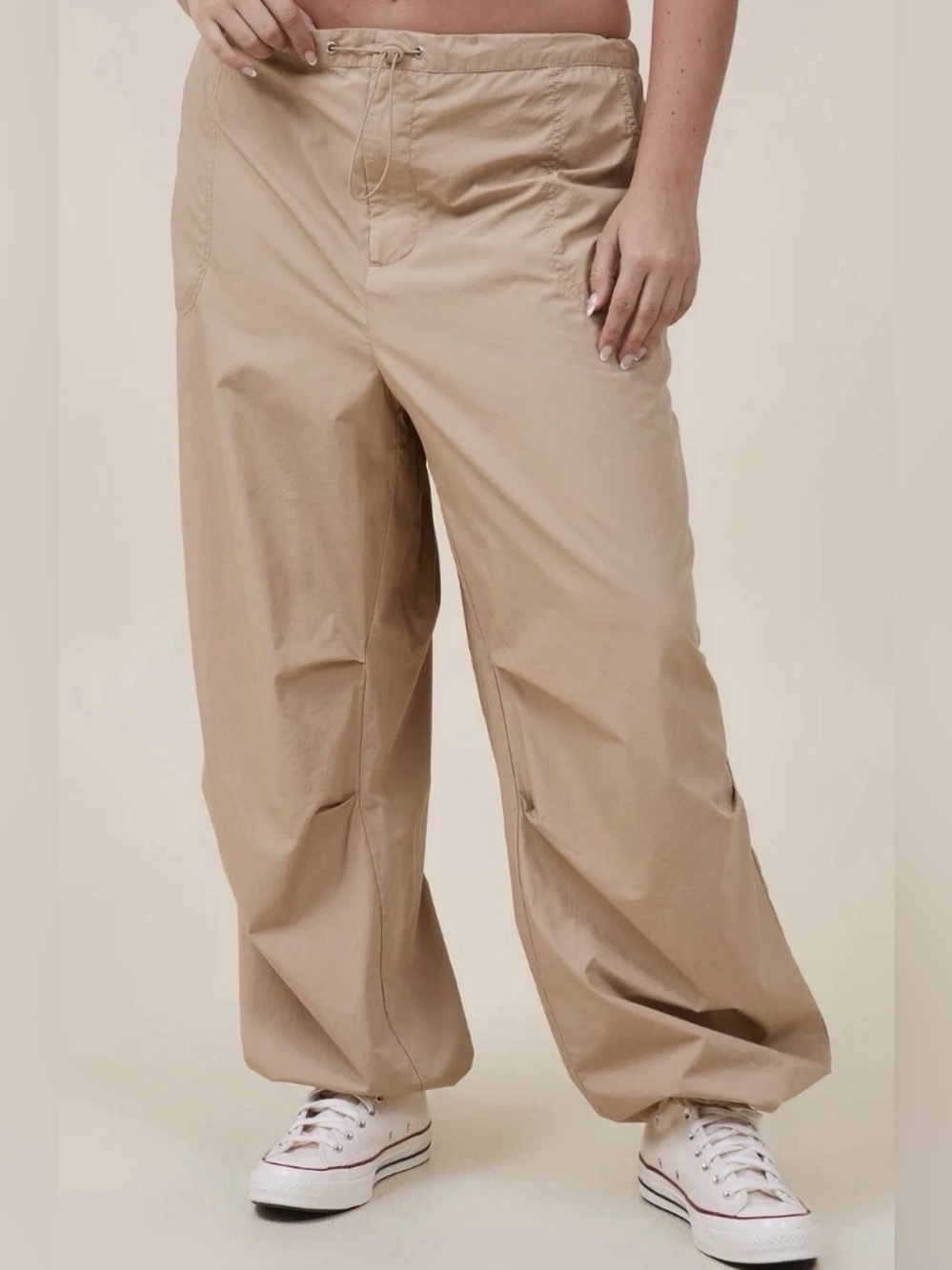 Cotton On Women’s beige Jordan Cargo Sand Wide-Leg Pants 8 Medium